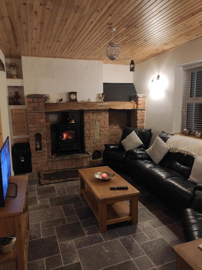 קלונמני White Barn Cottage מראה חיצוני תמונה